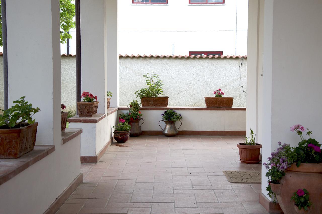 סולמונה Villa Del Poeta מראה חיצוני תמונה